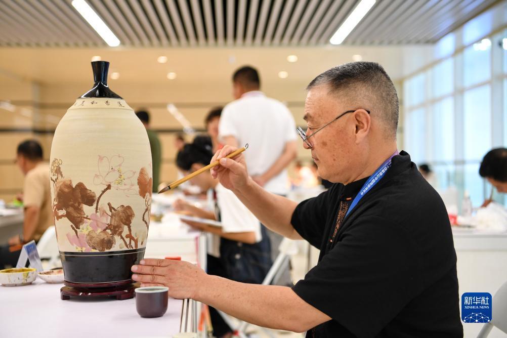 尊亿娱乐官方网站